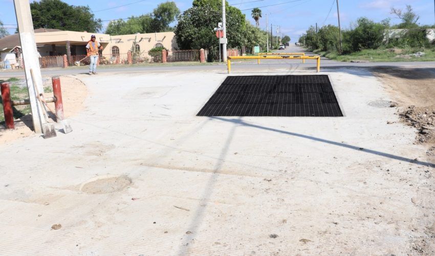 Se construye Desagüe Pluvial en Av. Gutiérrez y Eduardo Chávez