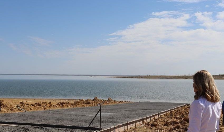 Construcción de 2 rampas en presa Falcon